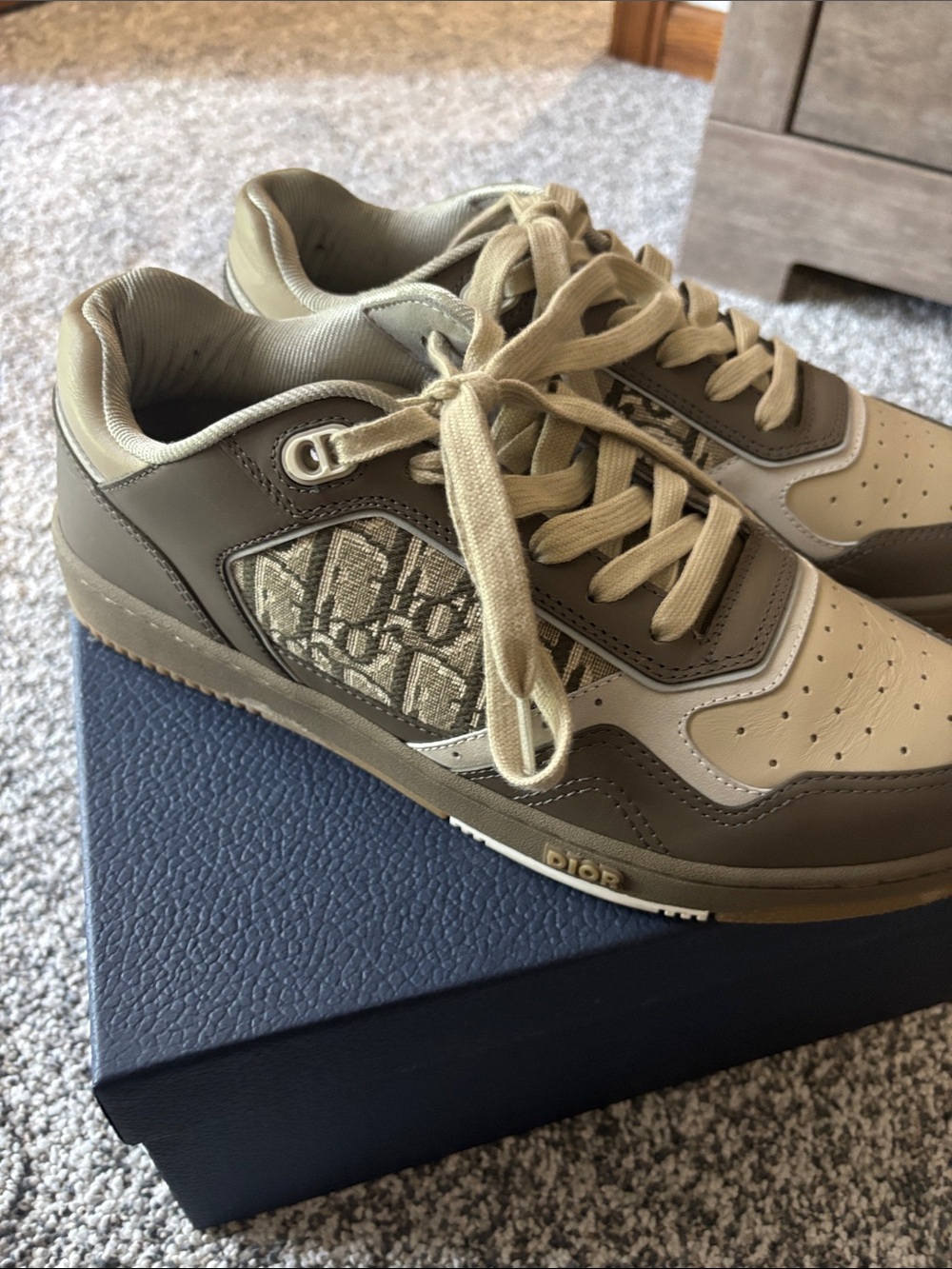 Dior Men’s Beige & Olive Green Low-Top Sneakers